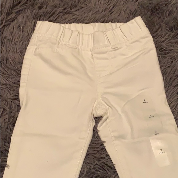 NWOT 2t white jeans - Picture 2 of 2